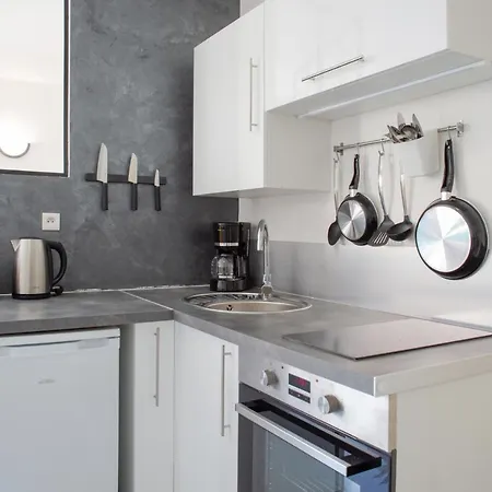 Exclusivité : Charmant Studio Au Centre-ville Appartamento Hyères